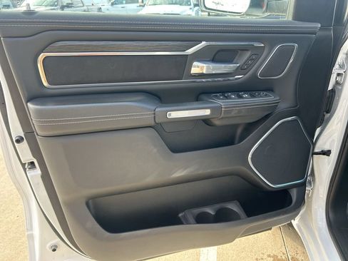 Used 2024 RAM 1500 Laramie image 14