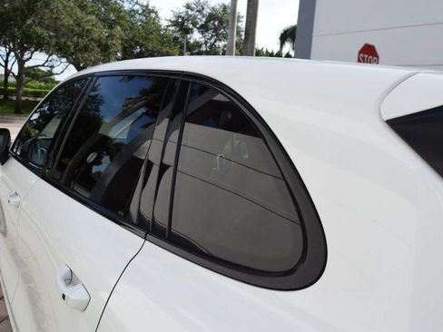 Used 2013 Porsche Cayenne Diesel AWD/4WD image 32