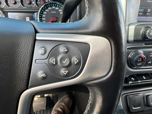Used 2018 GMC Sierra 1500 SLT AWD/4WD image 19