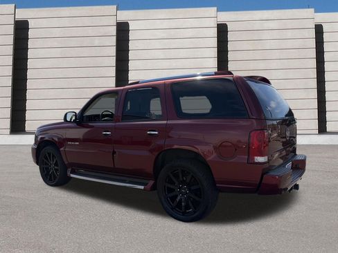 Used 2003 Cadillac Escalade AWD image 3