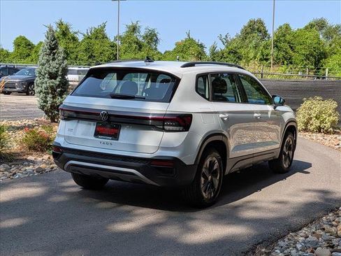 Used 2025 Volkswagen Taos S FWD image 5