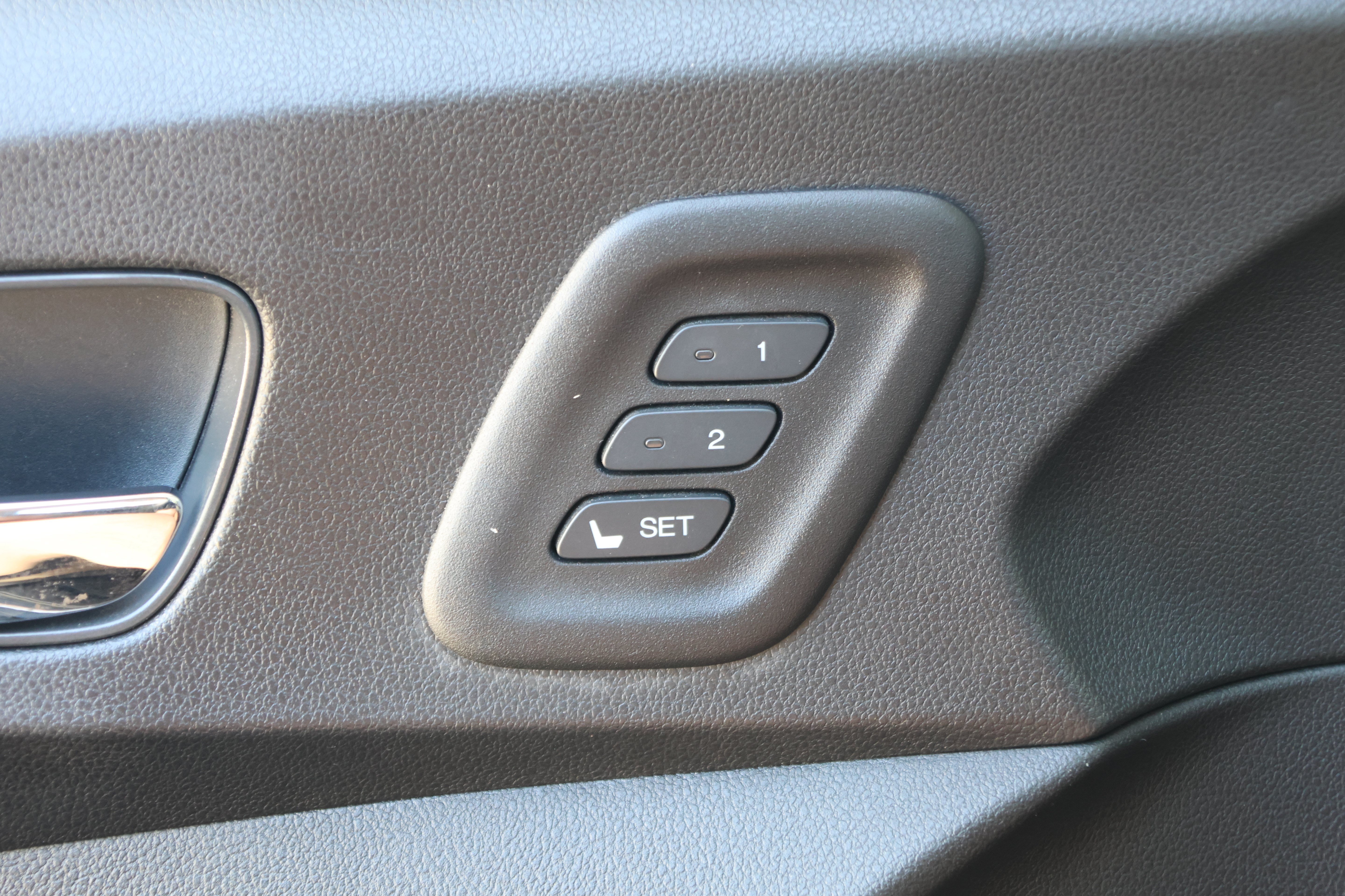 Used 2015 Honda CR-V Touring image 13