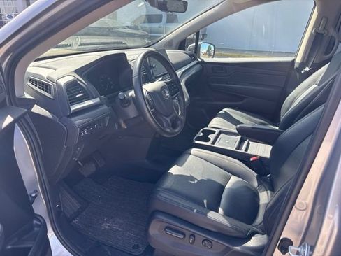 Used 2025 Honda Odyssey EX-L image 8