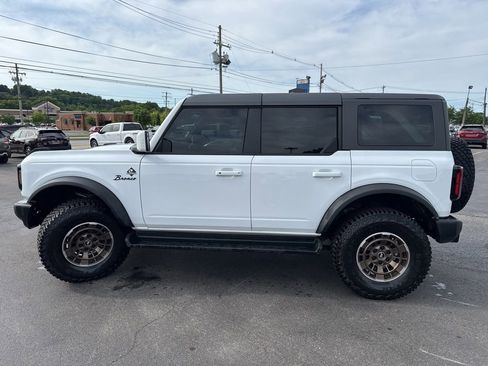 Used 2025 Ford Bronco Outer Banks AWD/4WD image 6