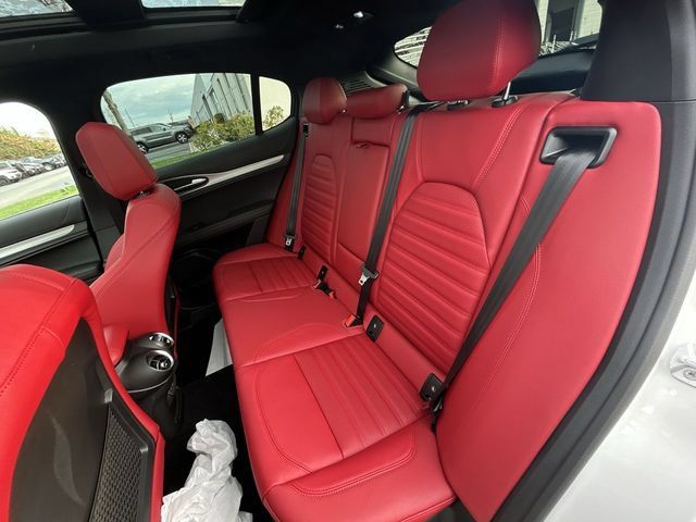 New 2026 Alfa Romeo Stelvio Sprint AWD/4WD image 13