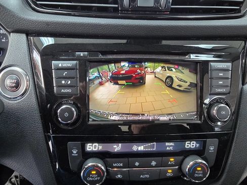 Used 2022 Nissan Rogue Sport SV image 30