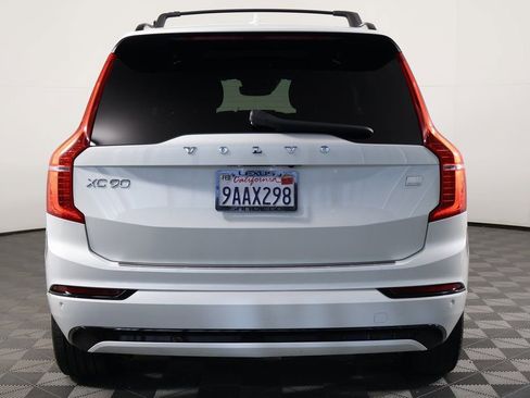 Used 2022 Volvo XC90 T8 R-Design w/ Advanced Package image 5