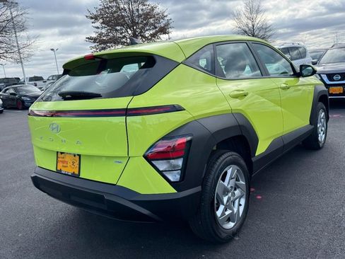 Certified 2025 Hyundai Kona SE image 3