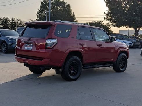 Used 2024 Toyota 4Runner SR5 Premium w/ Moonroof Package RWD image 6