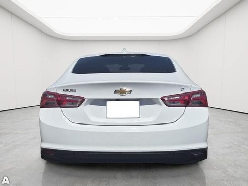 Used 2022 Chevrolet Malibu LT FWD image 5