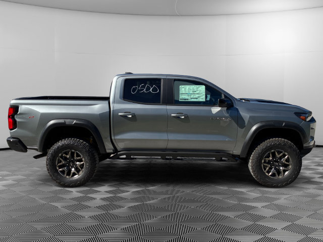 New 2026 Chevrolet Colorado ZR2 w/ Technology Package AWD/4WD image 6