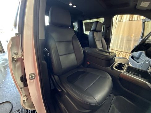 Used 2021 Chevrolet Silverado 1500 LT Trail Boss w/ Convenience Package II image 25