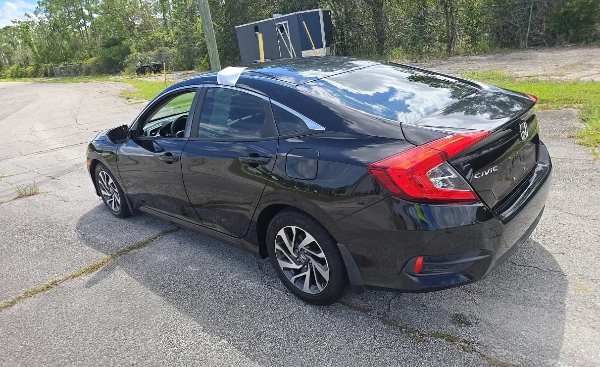 Used 2016 Honda Civic EX image 6