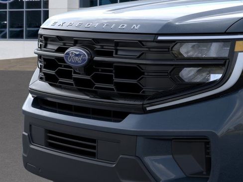 New 2025 Ford Expedition Max Active image 17