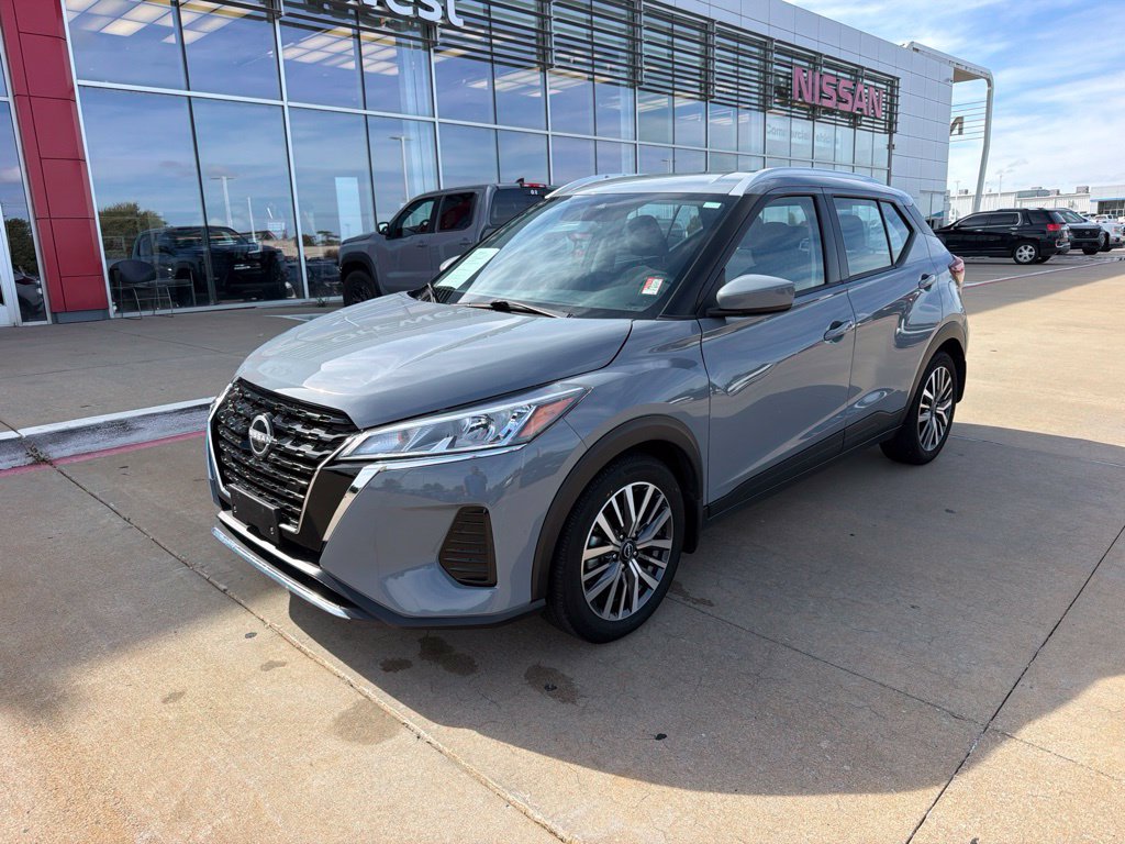 Used 2024 Nissan Kicks SV FWD image 1