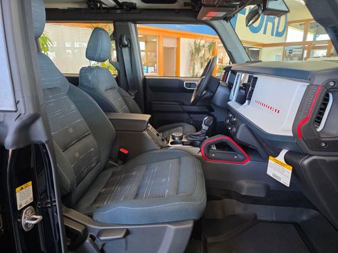 New 2025 Ford Bronco Heritage Edition image 20
