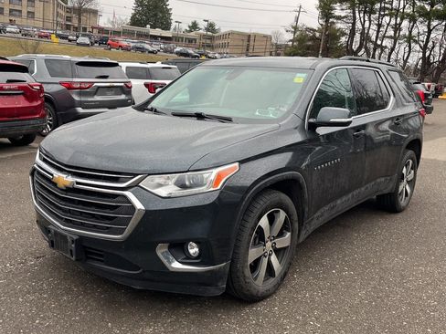 Used 2019 Chevrolet Traverse LT w/ LT Premium Package image 1