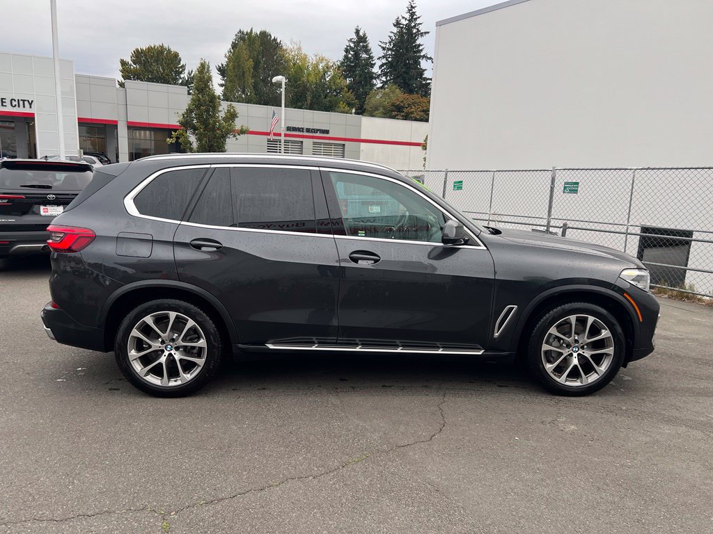 Used 2019 BMW X5 xDrive40i AWD/4WD image 3