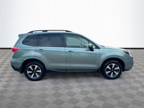 Used 2017 Subaru Forester 2.5i Premium w/ Popular Package #2A AWD/4WD image 31