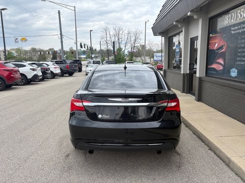 Used 2012 Chrysler 200 S w/ Sun/Sound Group image 4