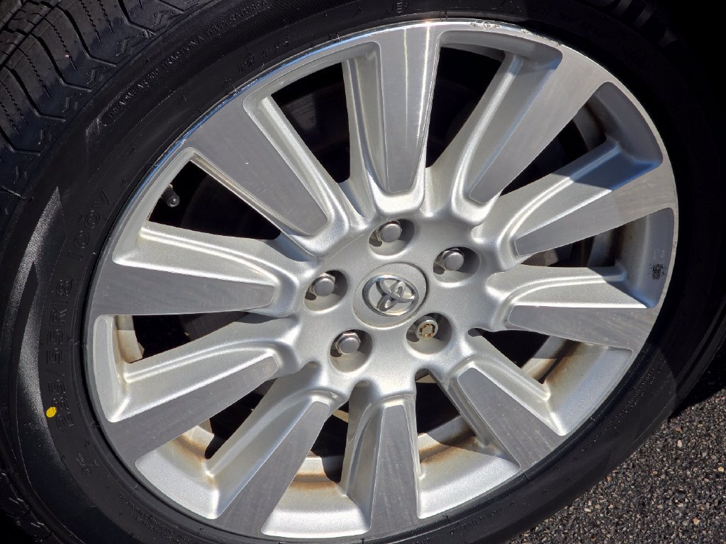 Used 2017 Toyota Sienna XLE Premium AWD/4WD image 19