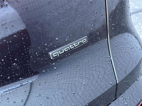 Certified 2025 Audi Q5 Premium w/ 19" Wheel Package image 11