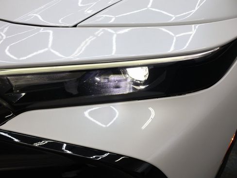 Used 2023 Toyota Crown XLE image 27