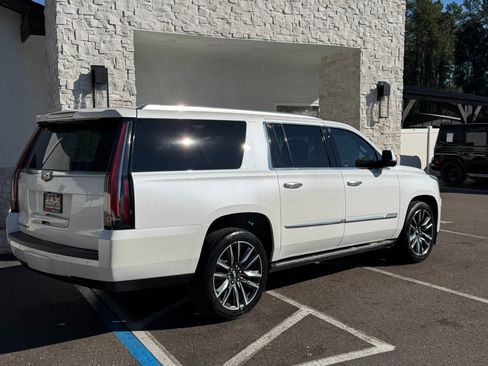 Used 2016 Cadillac Escalade ESV Platinum image 18