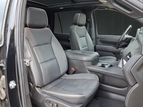 Used 2022 GMC Yukon SLT w/ SLT Luxury Package AWD/4WD image 14
