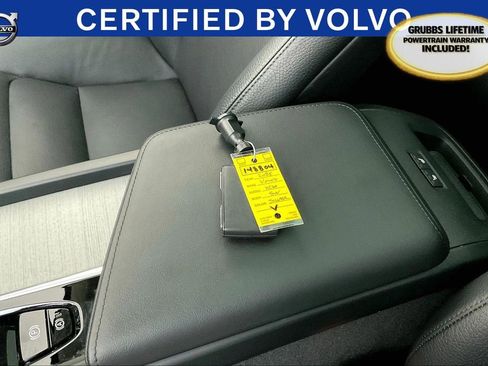 Certified 2025 Volvo XC60 B5 Plus image 14