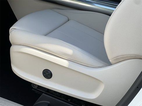 Certified 2026 Mercedes-Benz GLA 250 4MATIC image 12