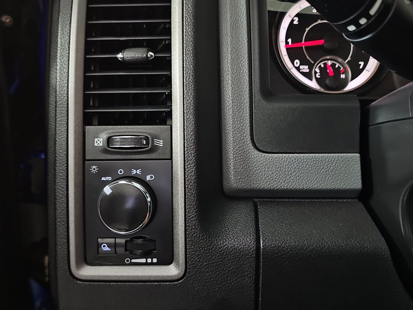 Used 2018 RAM 1500 Tradesman w/ Popular Equipment Group RWD image 23