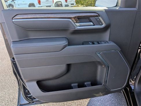 New 2026 GMC Sierra 1500 Elevation image 11