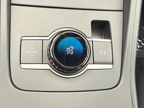 New 2026 Volkswagen Tiguan SE image 16