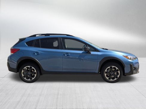 Used 2023 Subaru Crosstrek 2.0i image 6