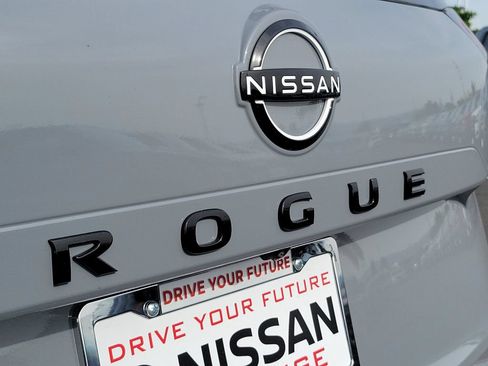 New 2026 Nissan Rogue Dark Armor FWD image 17