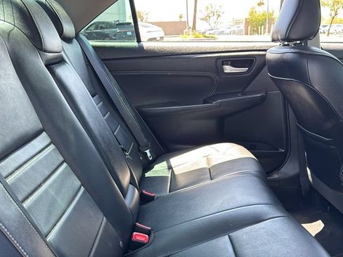 Used 2017 Toyota Camry XLE w/ Moonroof Package FWD image 26