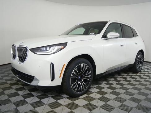 New 2026 BMW X3 xDrive30 w/ Premium Package image 7