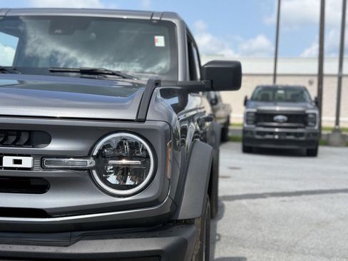 Used 2024 Ford Bronco Big Bend AWD/4WD image 3
