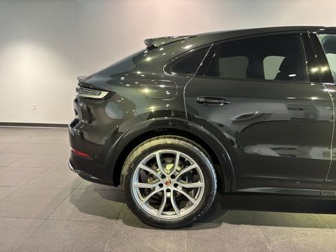 Certified 2026 Porsche Cayenne Coupe image 34