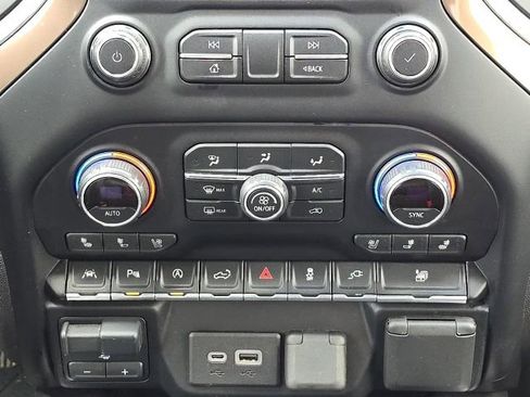 Used 2020 Chevrolet Silverado 1500 High Country w/ Technology Package image 41