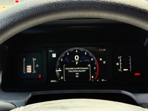 Used 2025 Toyota Tacoma SR5 image 33