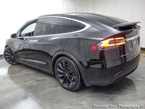 Used 2018 Tesla Model X P100D image 9