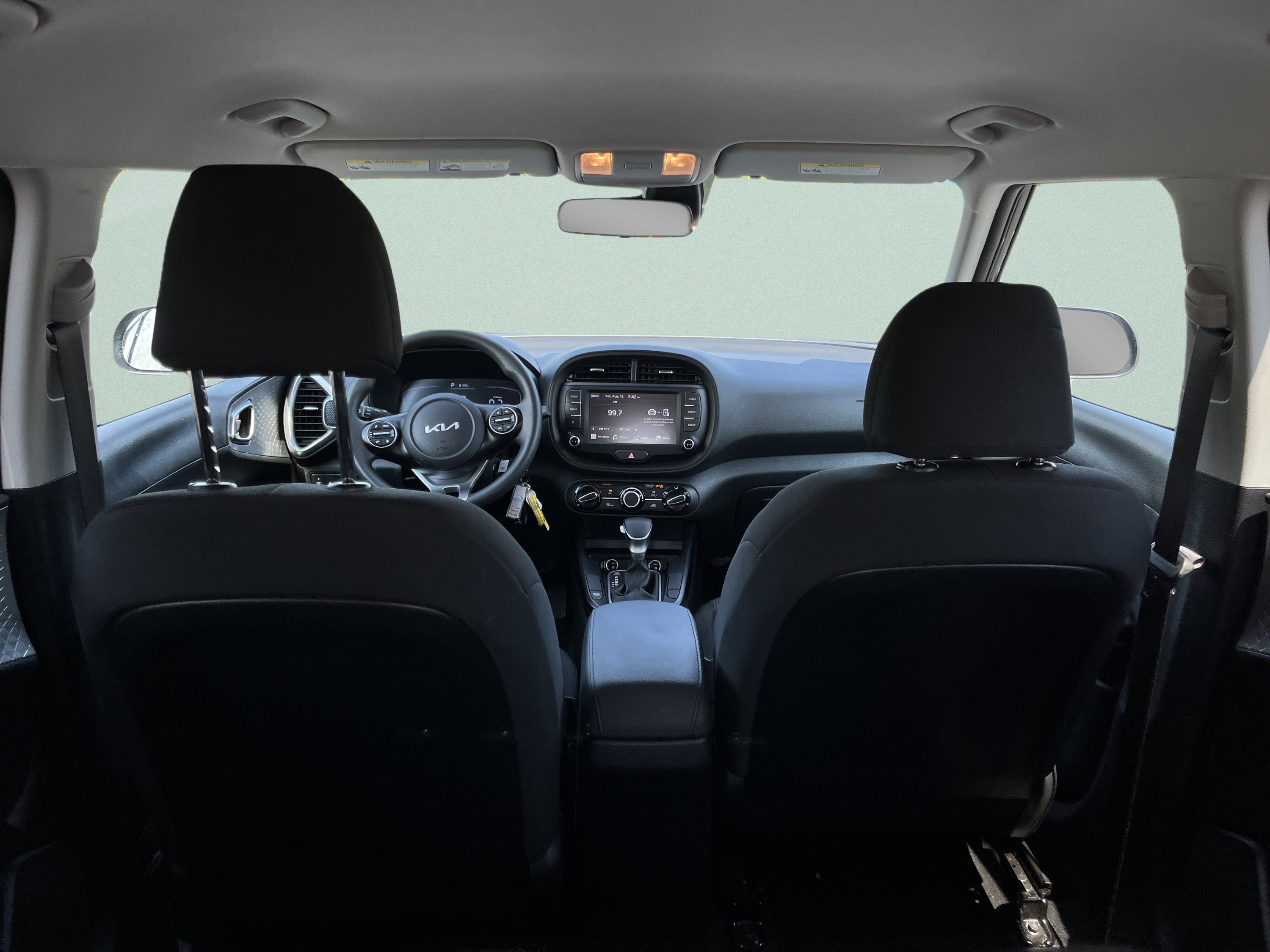 Used 2025 Kia Soul LX w/ LX Technology Package FWD image 13