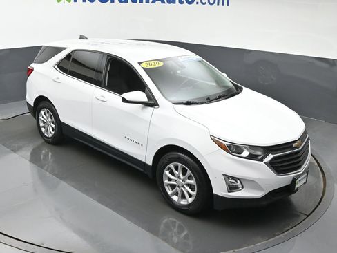 Used 2020 Chevrolet Equinox LT image 3