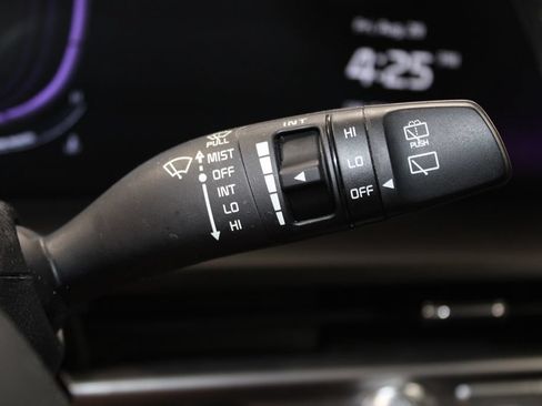 Used 2025 Kia Telluride S FWD image 37