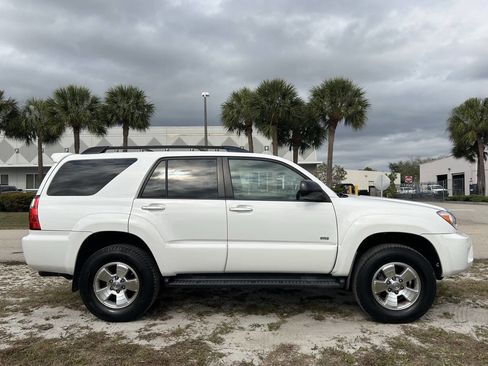 Used 2007 Toyota 4Runner SR5 image 6