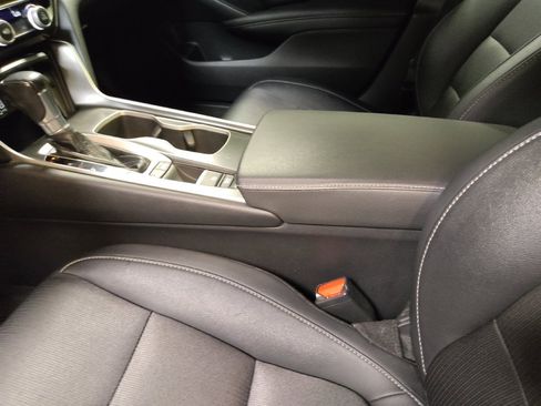 Used 2020 Honda Accord Sport image 26