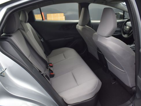 Used 2025 Toyota Prius LE image 11