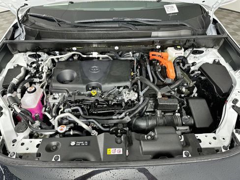 Certified 2025 Toyota RAV4 XSE w/ Premium Package AWD/4WD image 32